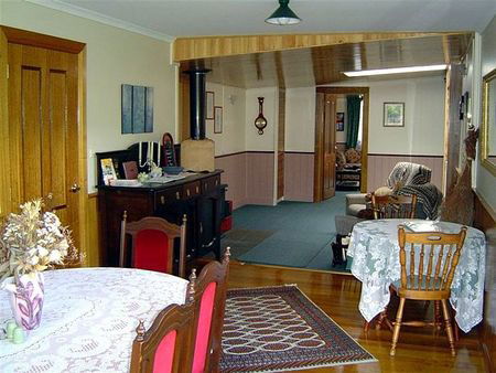 Hamlet Downs Country Accommodation - Kawana Tourism 0