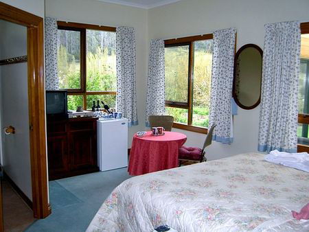 Hamlet Downs Country Accommodation - Kawana Tourism 1