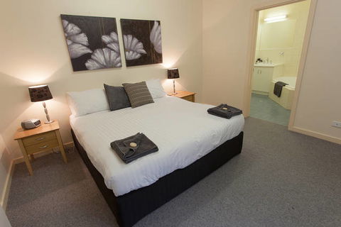 Port Lincoln Foreshore Apartments - Kawana Tourism 5