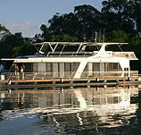 Whitewater Houseboat - Kawana Tourism