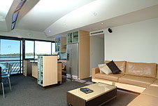 Whitewater Houseboat - Kawana Tourism 2