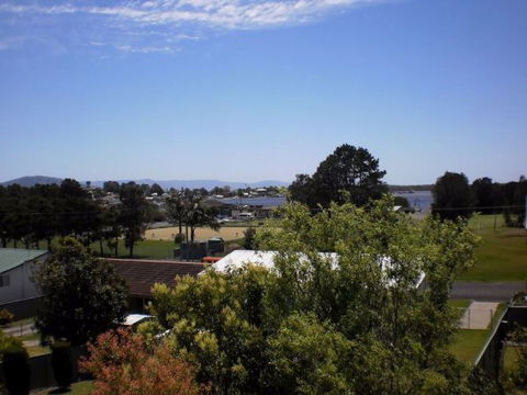 Anchors Aweigh - Kawana Tourism 1