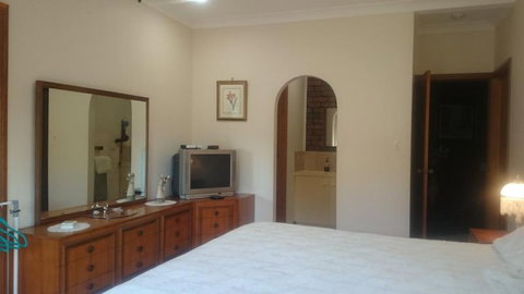 Gaerwood Bed Breakfast - Kawana Tourism 2