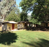 Bright Cabin  Caravan Park - Kawana Tourism