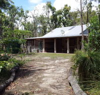 Byfield Cabins on Waterpark Creek - Kawana Tourism