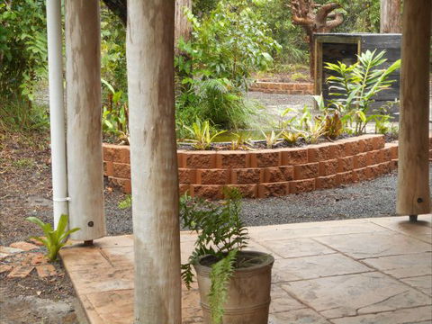 Byfield Cabins On Waterpark Creek - Kawana Tourism 4