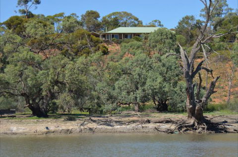 Coongalena View - Kawana Tourism 0
