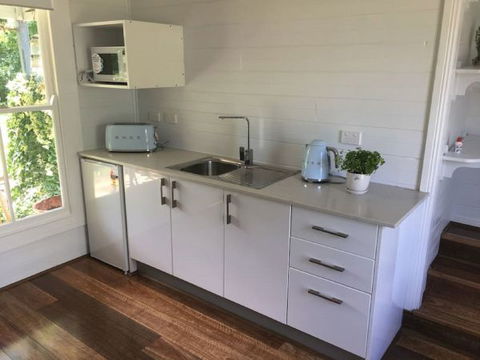 Drayshed Cottage - Kawana Tourism 6