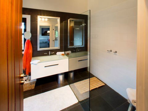 Frenchman's River - The Writer's House - Kawana Tourism 7