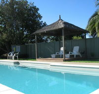 Golden Chain Wine Village Motor Inn - Kawana Tourism