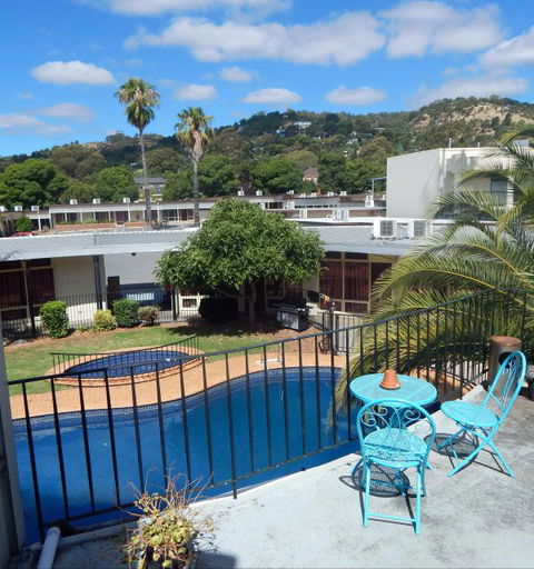 Jacksons Motor Inn - Kawana Tourism 1