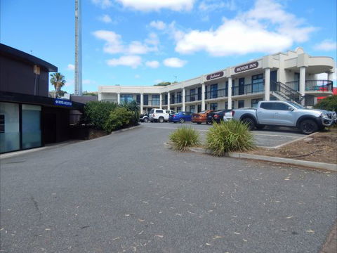 Jacksons Motor Inn - Kawana Tourism 4
