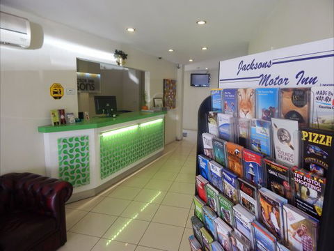 Jacksons Motor Inn - Kawana Tourism 7
