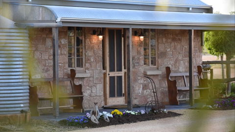 Riverline Cottage - Kawana Tourism 0