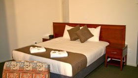 Jacksons Motor Inn - Kawana Tourism 10