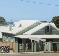 Merewether Beach House B and B - Kawana Tourism