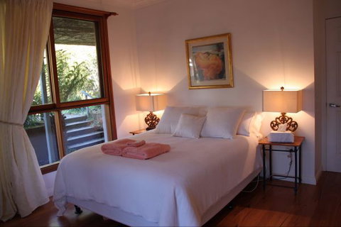 Murrah Luxury Holiday Accommodation - Kawana Tourism 1