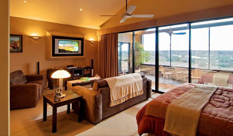 Riverview Rise Retreats - Kawana Tourism 3