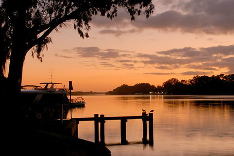Riverview Rise Retreats - Kawana Tourism 7