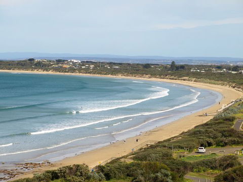Ti-Tree Village Ocean Grove - Kawana Tourism 8