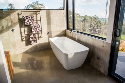 Vivere Retreat - Kawana Tourism 3