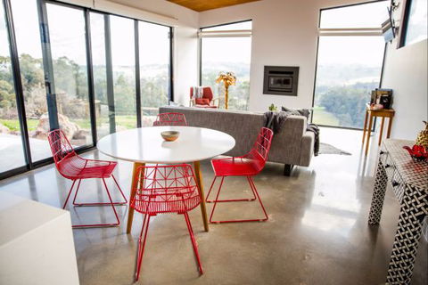 Vivere Retreat - Kawana Tourism 7