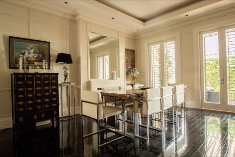 Woollahra Terrace - Kawana Tourism 2