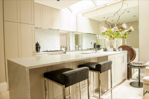Woollahra Terrace - Kawana Tourism 4
