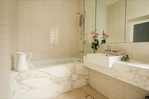 Woollahra Terrace - Kawana Tourism 8
