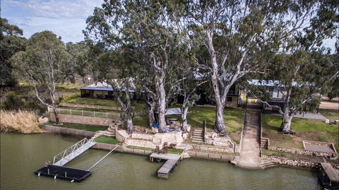 192 Page Drive Blanchetown -River Shack Rentals - Kawana Tourism 9