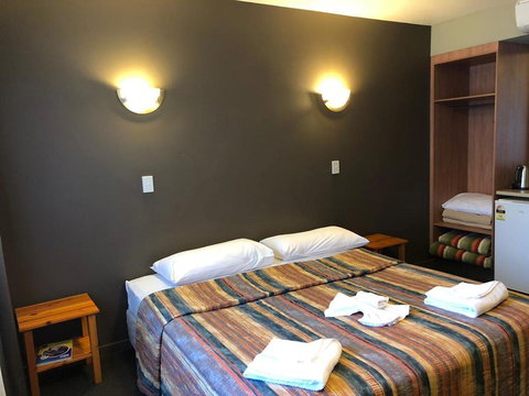 Astor Hotel And Astor Suites - Kawana Tourism 1