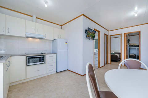 Border Village Roadhouse - Kawana Tourism 5