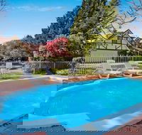 Cedar Cottage - Tudor Village Unit 3 - Kawana Tourism