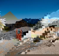 Earthship Ironbank - Kawana Tourism