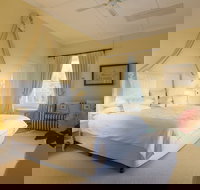 Faversham House - Kawana Tourism