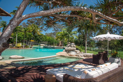 Makepeace Island - Sir Richard Branson's Australian Home - Kawana Tourism 0