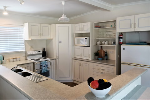 Sealark - Kawana Tourism 3