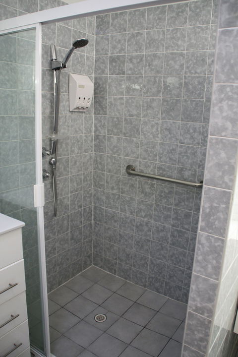 Squatters Cottage - Kawana Tourism 3