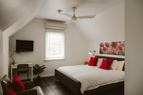 The Loft At Denver - Kawana Tourism 3