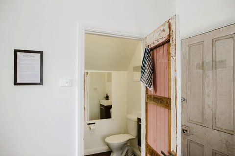 The Loft At Denver - Kawana Tourism 7