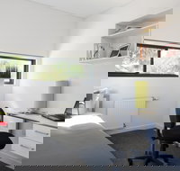 Western Sydney University Village Campbelltown - Kawana Tourism