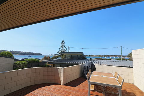 All Decked Out At Penguin Mews - Kawana Tourism 2