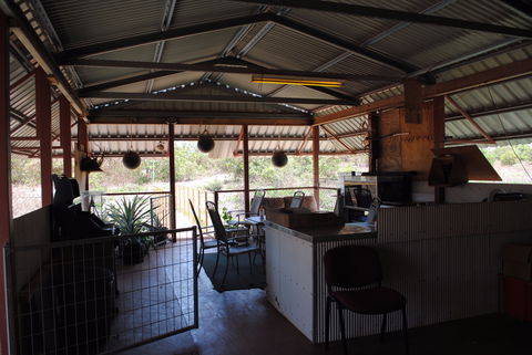 EARE Wallaby Beach Workers Camp - Kawana Tourism 0