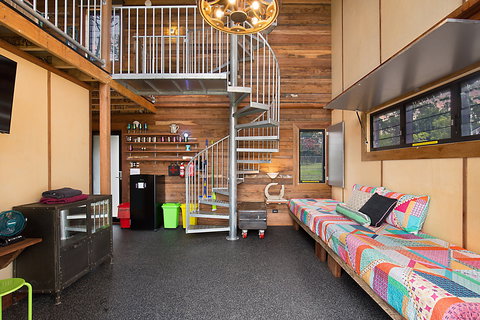 Gold Coast Tree Houses - Kawana Tourism 1