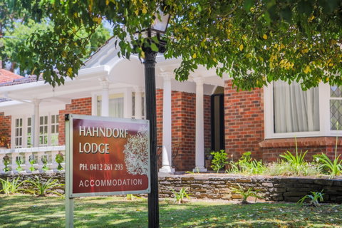 HAHNDORF LODGE - Kawana Tourism 3