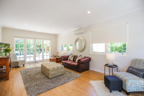 HAHNDORF LODGE - Kawana Tourism 6