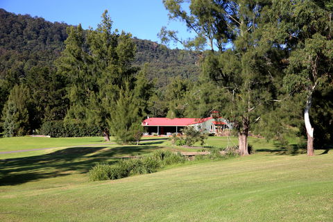 Kangaroo Valley Timber Cabin - Kawana Tourism 7