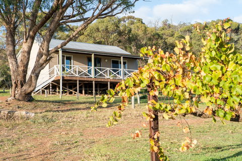 The Sleeping Lady Private Retreat - Kawana Tourism 0