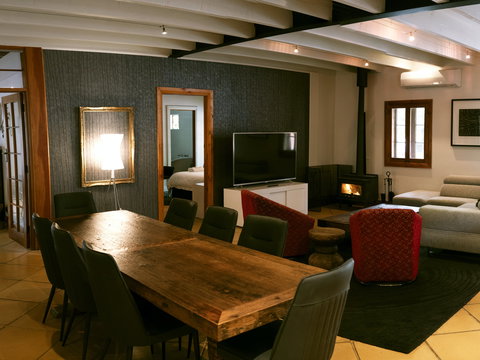 Thiele House Retreat - Kawana Tourism 1