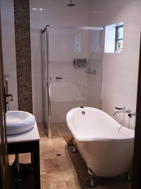 Thiele House Retreat - Kawana Tourism 7